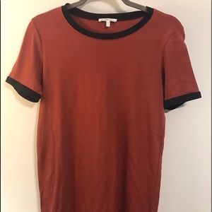 Rust colored t shirt dress with black sleeves